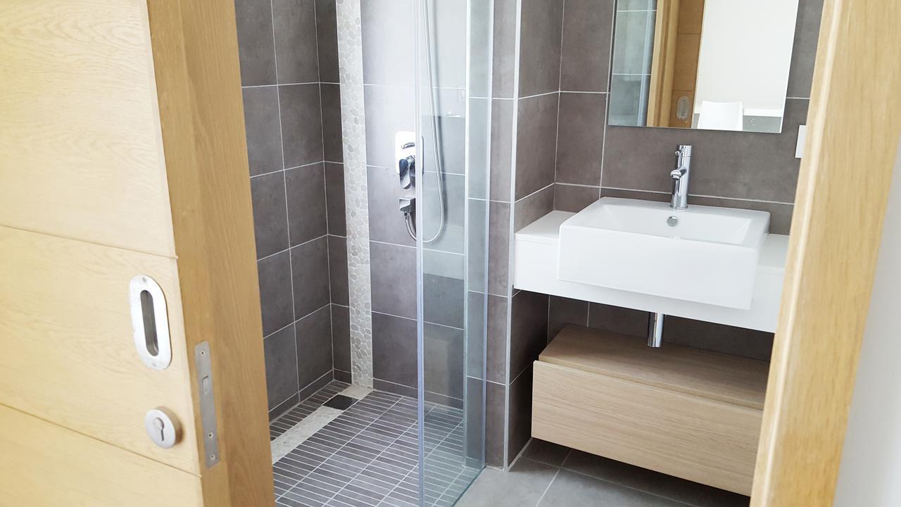 Apartment Choisy Les Bains With Lov Mont-Choisy